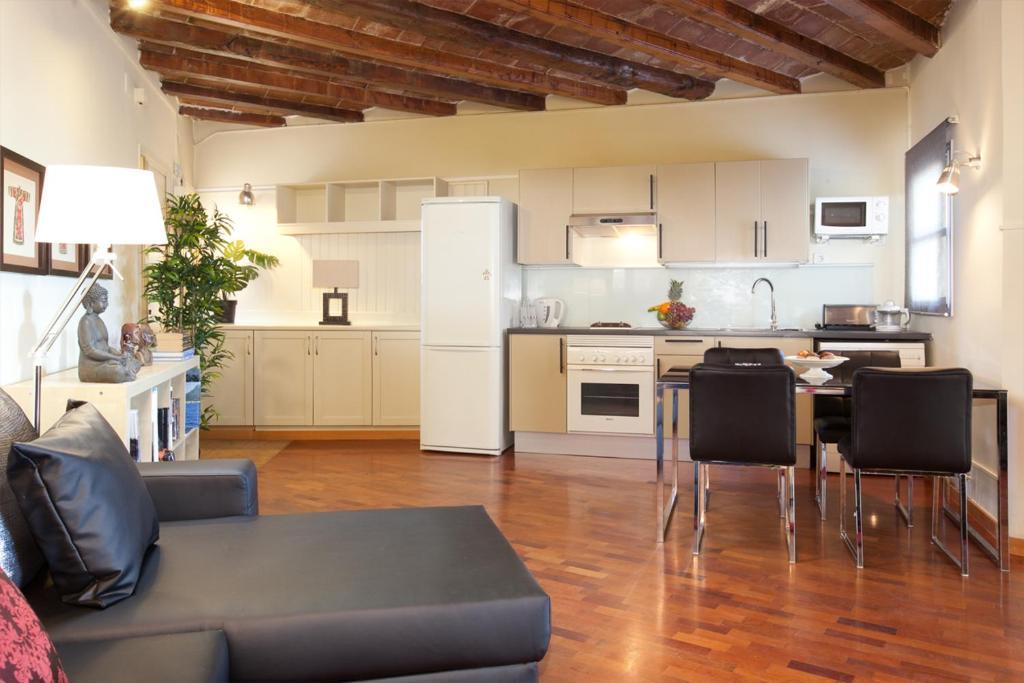 Aspasios Verdi Apartments Barcelona Room photo